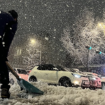 salju-lebat-lumpuhkan-jeju-ribuan-penumpang-terlantar