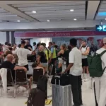 penumpang-tertahan-di-bandara-ngurah-rai-akibat-konflik-iran