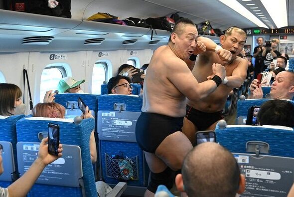 turis-berkelahi-di-kereta-jepang-picu-kepanikan