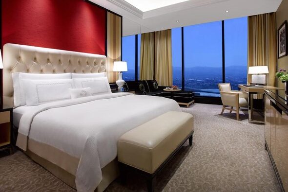 staycation-hotel-mewah-saat-long-weekend-mei