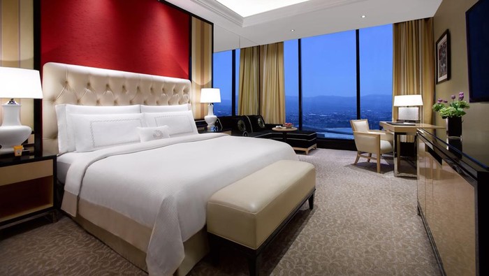 staycation-hotel-mewah-saat-long-weekend-mei