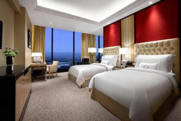 staycation-premium-di-trans-luxury-hotel-surabaya