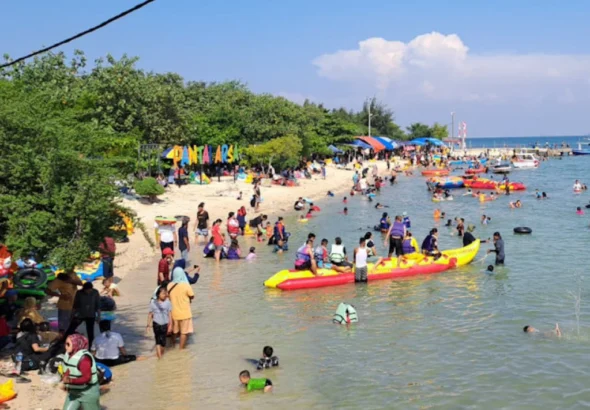 wisata-kepulauan-seribu-ramai-saat-libur-panjang