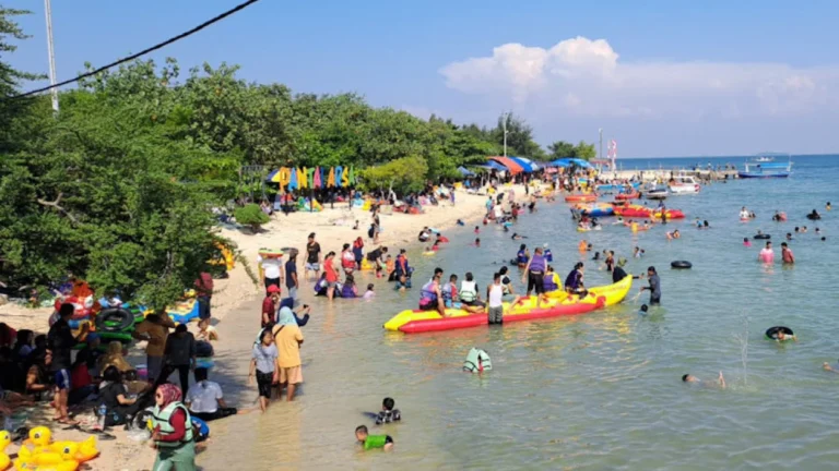wisata-kepulauan-seribu-ramai-saat-libur-panjang