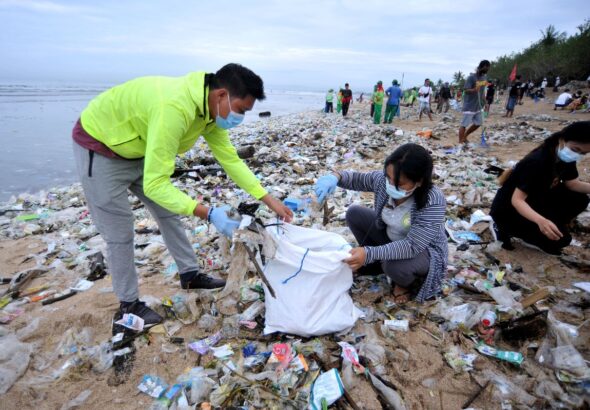 sampah-di-bali-disorot-media-asing-sorotan-dunia-untuk-pulau-dewata