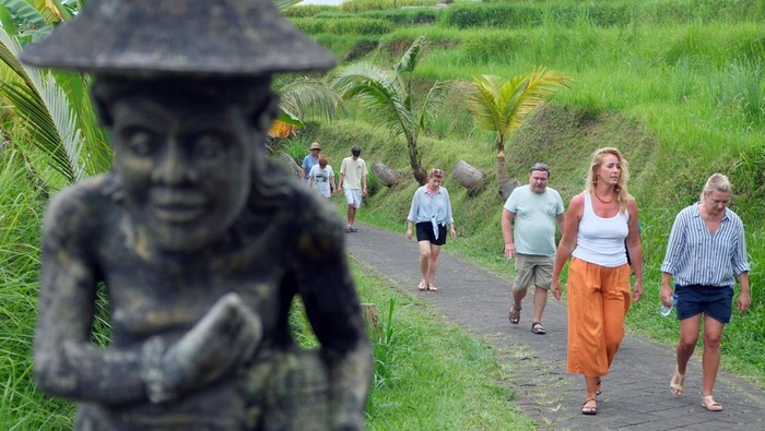 australia-ingatkan-warganya-soal-aturan-visa-turis-di-bali