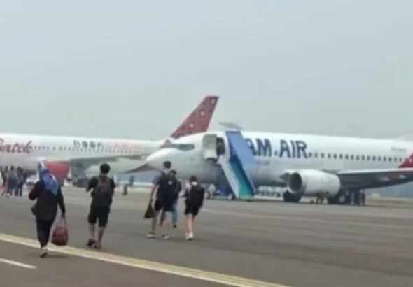 kabut-asap-pangkalan-bun-nam-air-batal-hingga-20-oktober